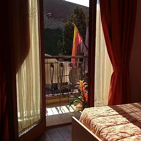 Couette-café Camollia Sienne