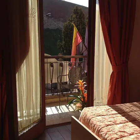 Camollia Bed and Breakfast 3*